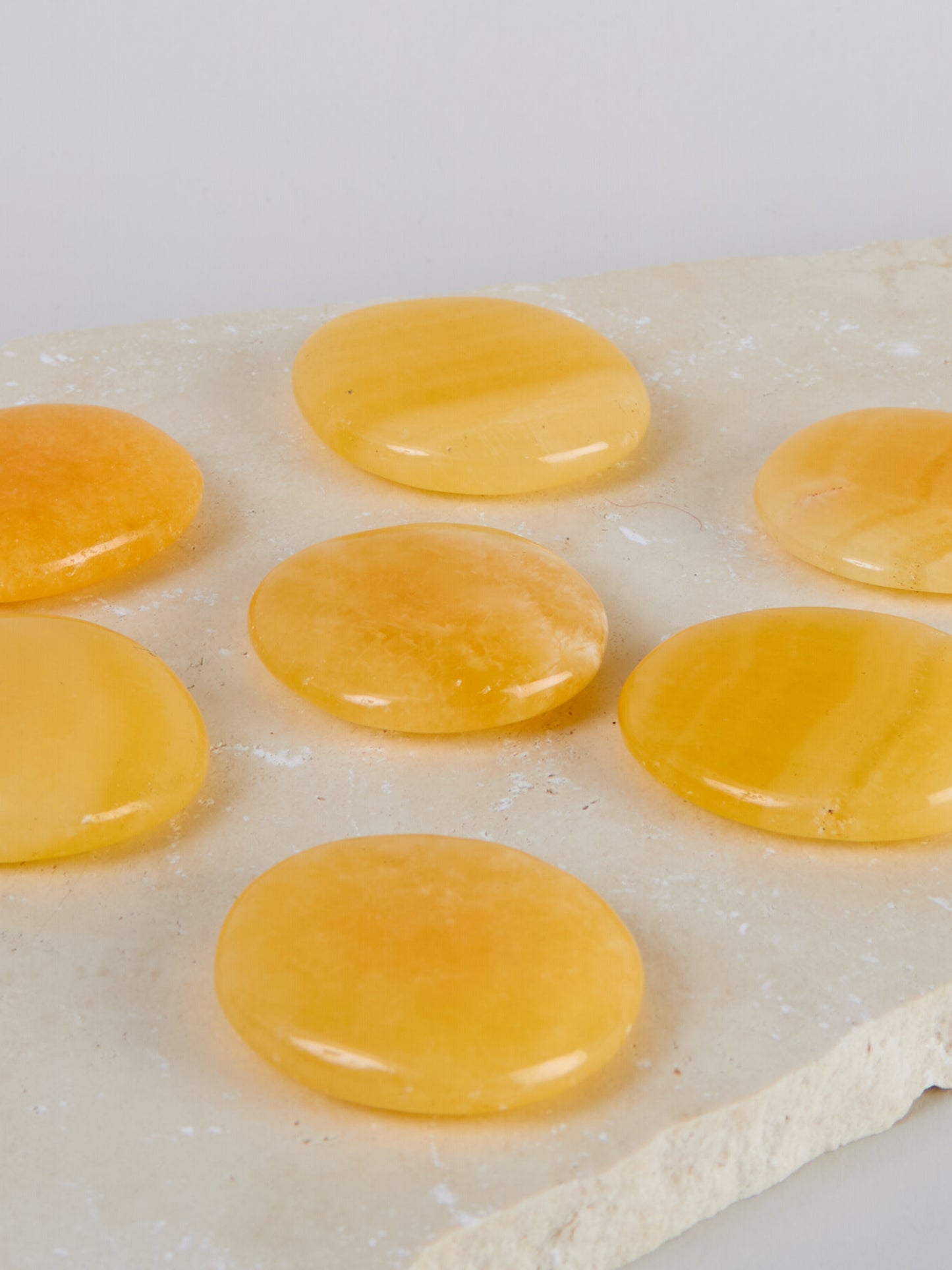 Orangen Calcit Handschmeichler