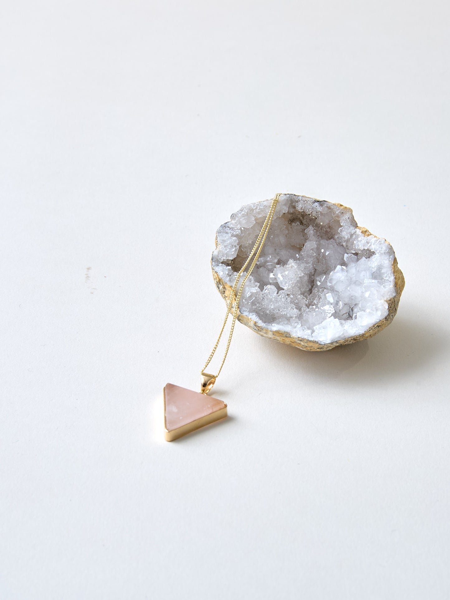 Rosenquarz Kette vergoldet