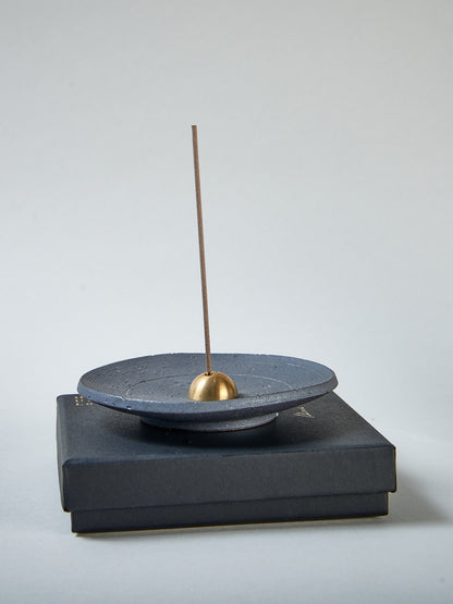 Black Volcanic Räucherstäbchenhalter